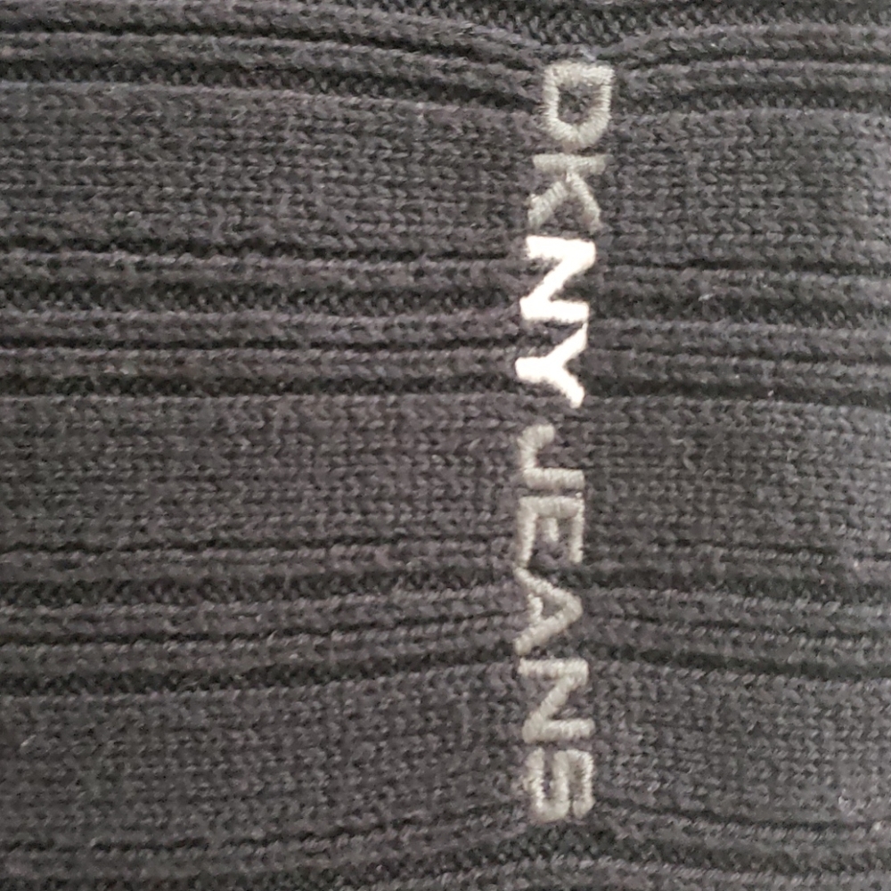 Sweater - Picture 4 of 4